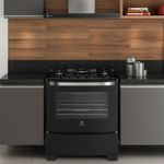 Range_76GS_In_The_Kitchen_Electrolux_1000x1000
