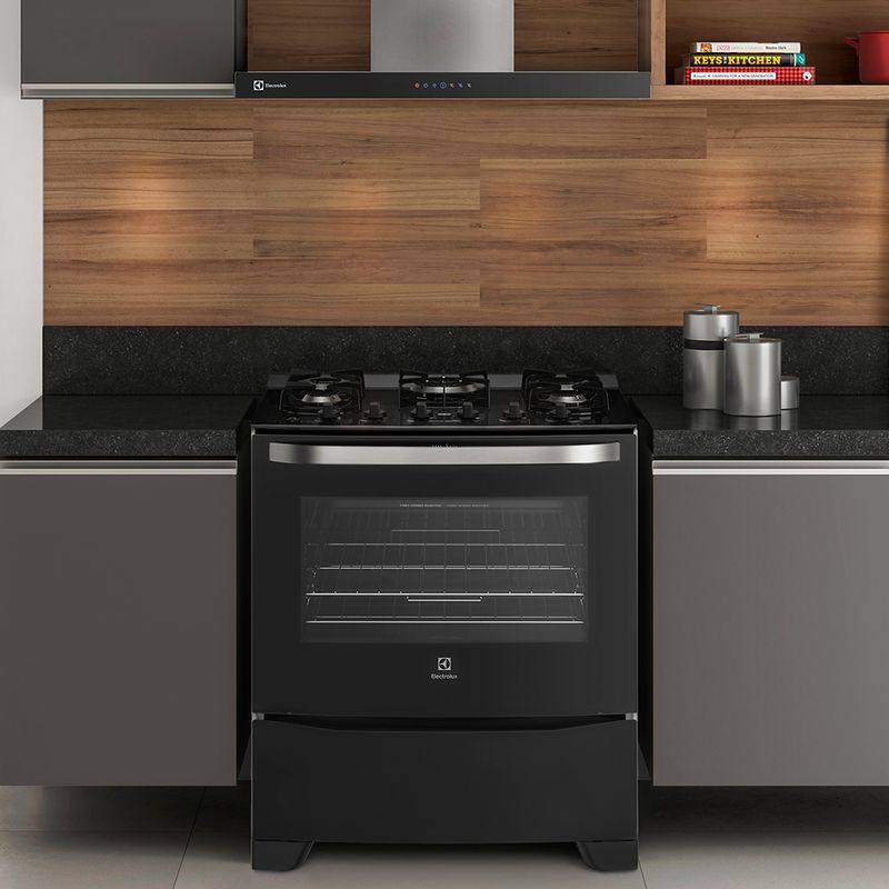 Range_76GS_In_The_Kitchen_Electrolux_1000x1000