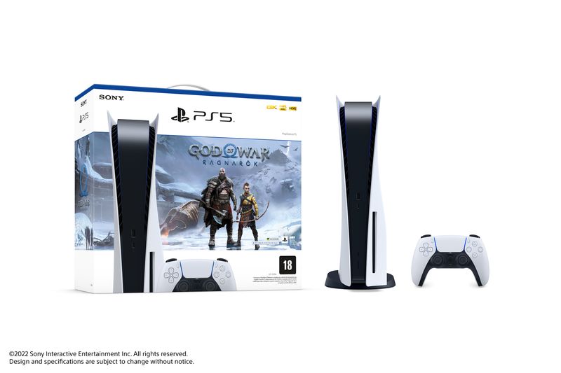 PS5_BNDL_C825GB_GOWR_GMEDLC_RNDR_HW_LT_PROD_RGB_BR_220901--1---2-