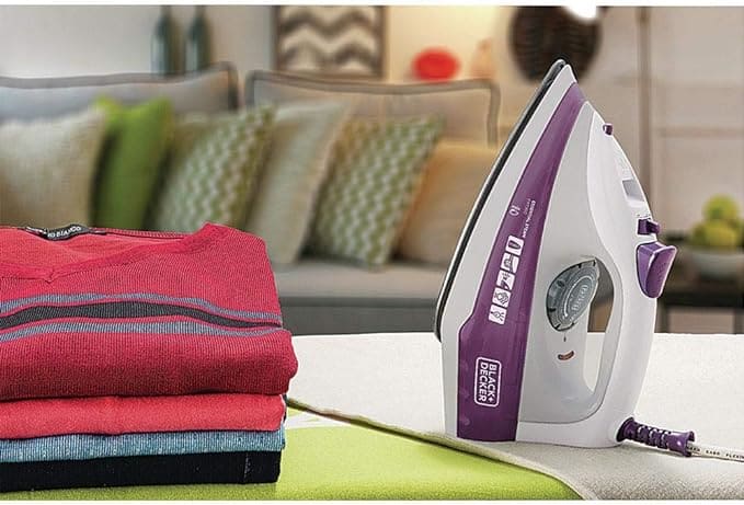 Ferro-de-Passar-Roupa-a-Vapor-Black---Decker-FX1000-Branco-e-Roxo-1200W