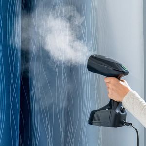 Passadeira a Vapor Portátil Power GCSTES101 Preto Oster